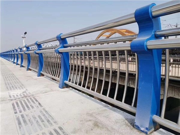 九江304不锈钢复合管护栏的生产工艺揭秘