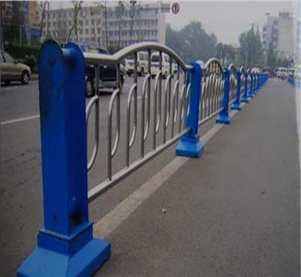 九江不锈钢防撞栏杆生产制造工艺